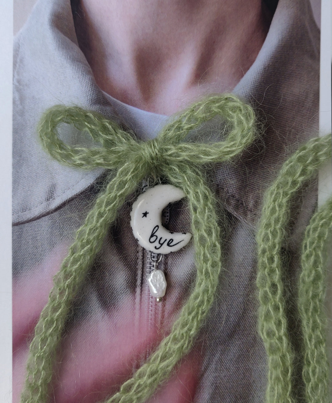 Bye Necklace