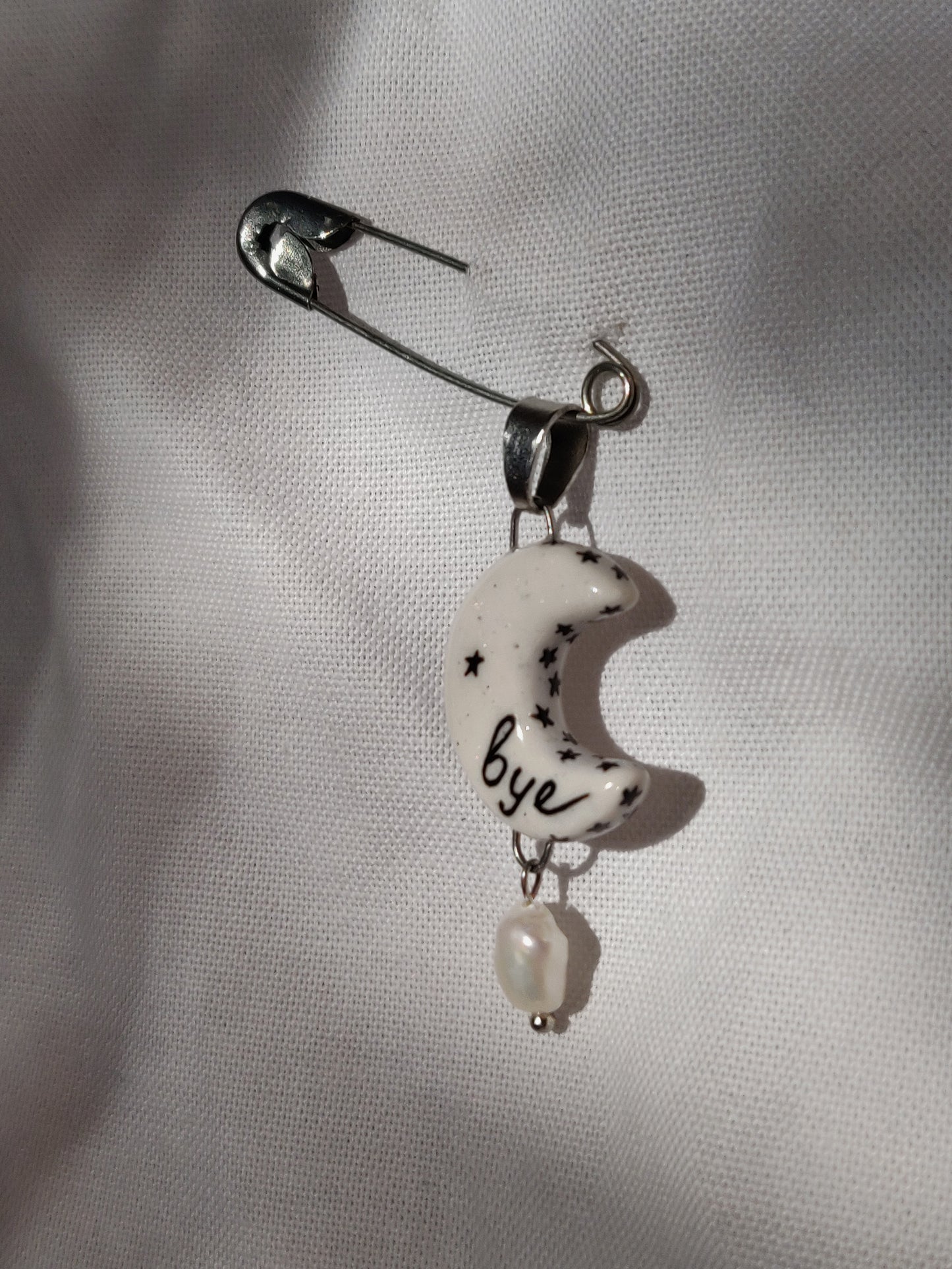 Bye Necklace
