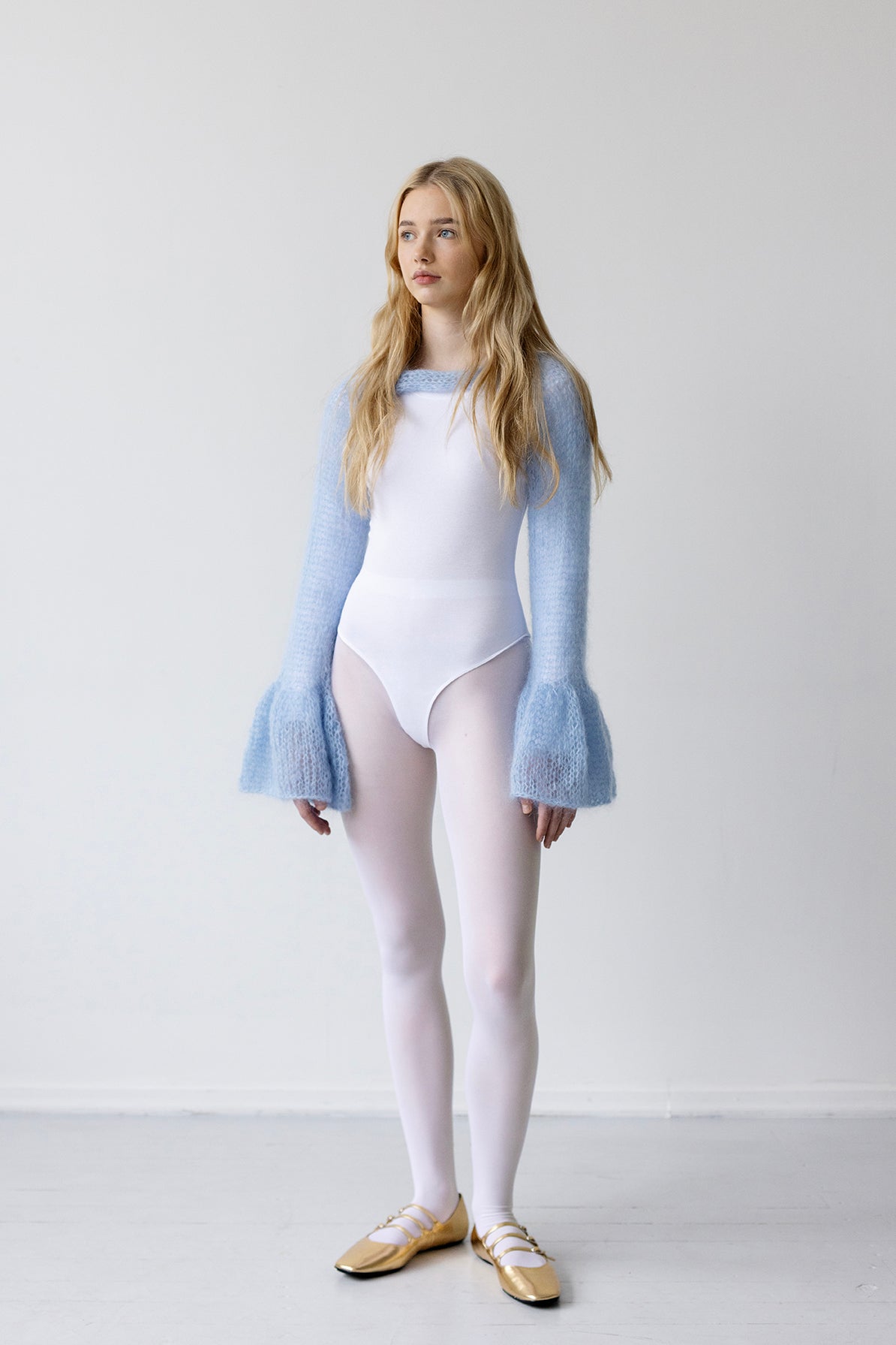 Floating Sleeves / Sky Blue