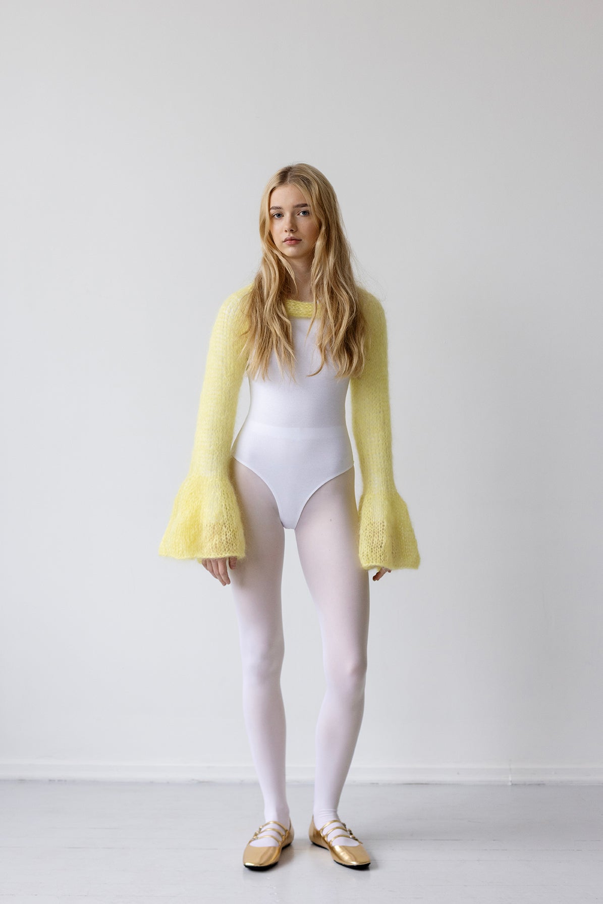 Floating Sleeves / Butter Yellow