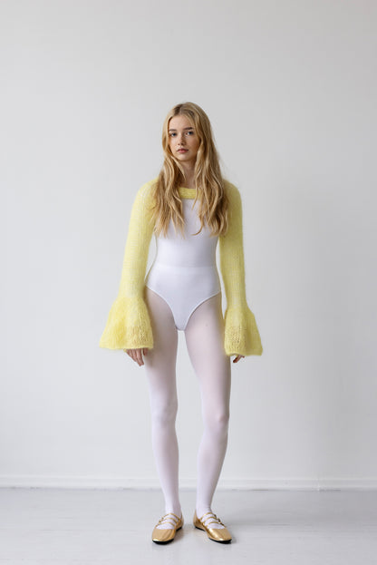 Floating Sleeves / Butter Yellow