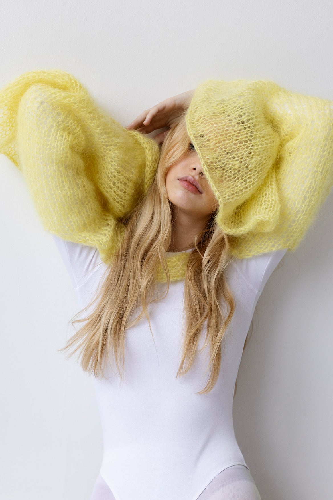 Floating Sleeves / Butter Yellow