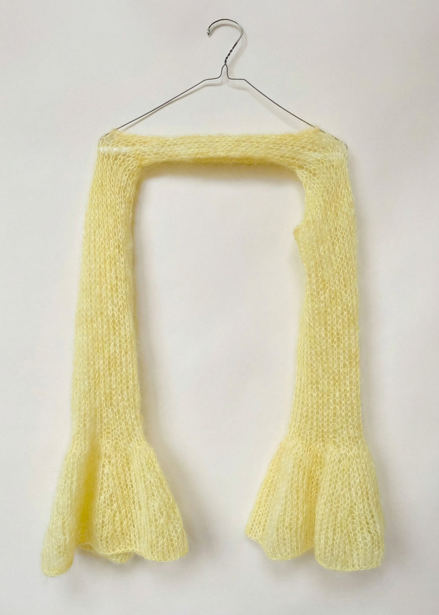 Floating Sleeves / Butter Yellow
